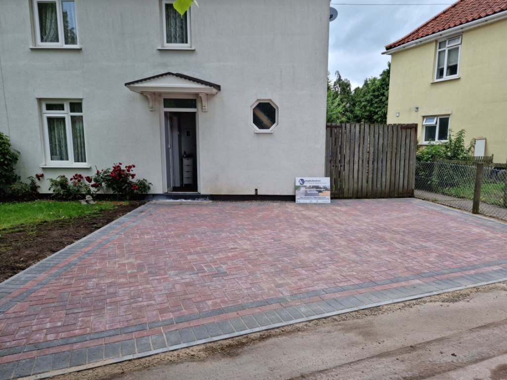 This is a newly installed block paved drive installed by NS Driveways Camberley